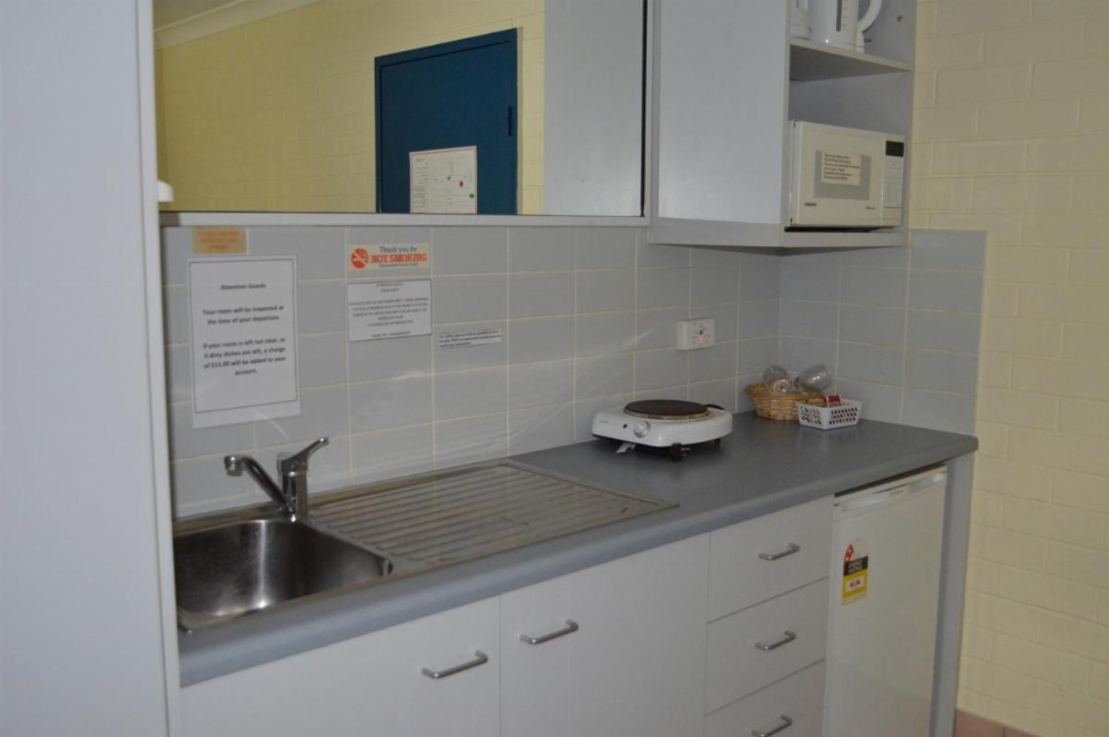 Tottenham Court Motel